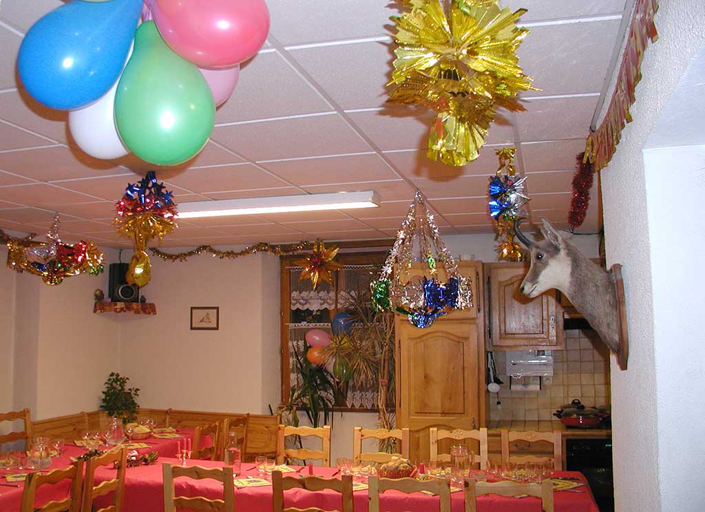 salle à manger du chalet à Briançon 3